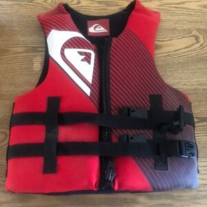 EUC Quiksilver Youth Childs PFD Life Vest Coast Guard Approved 50-90 lbs